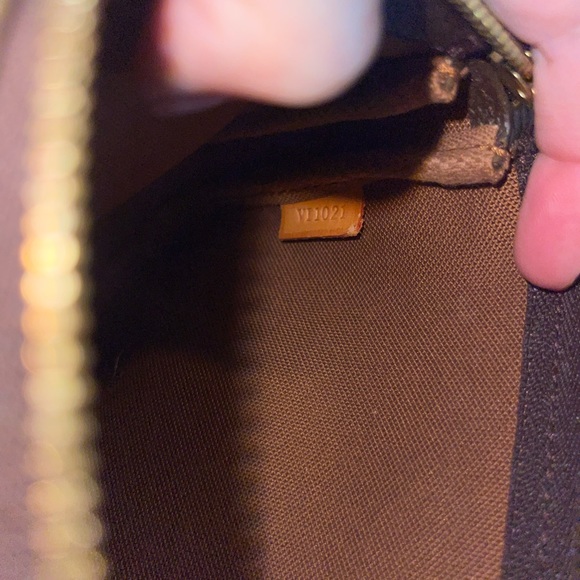 Louis Vuitton Pochette - Picture 7 of 15